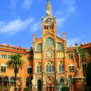 Апарт-отель Bcnstop Sagrada Familia